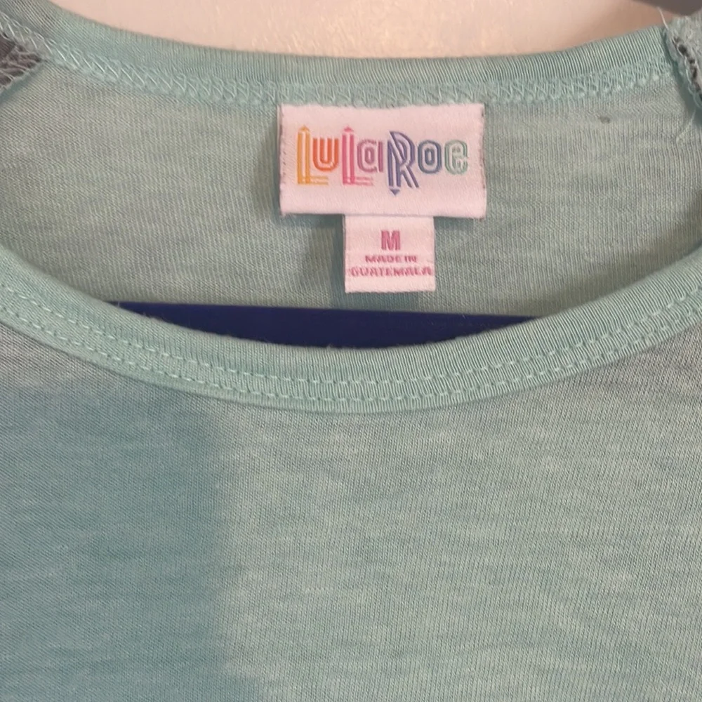 Lularoe Bow Randy - Picture 2 of 2